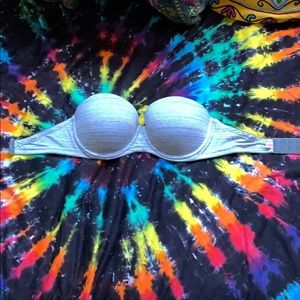 Push-up strapless Victoria Secret Pink bra (32C)